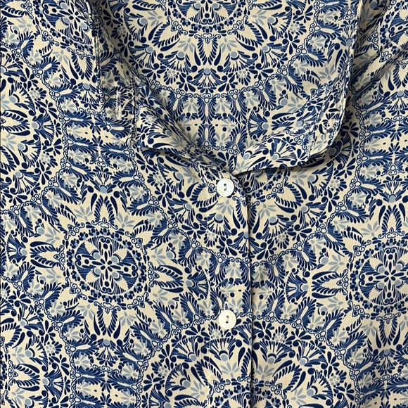 Button-Front Blue Patterned Women’s Top - Picture 3 of 4